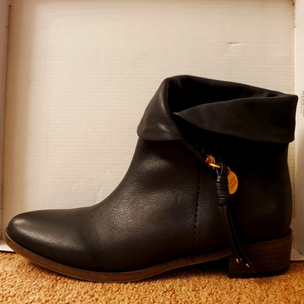 See by chloe bootie